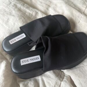 Steve Madden slinky 30